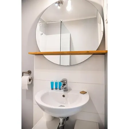 Aleja Solidarnosci Blue Studio Apartment Warsaw